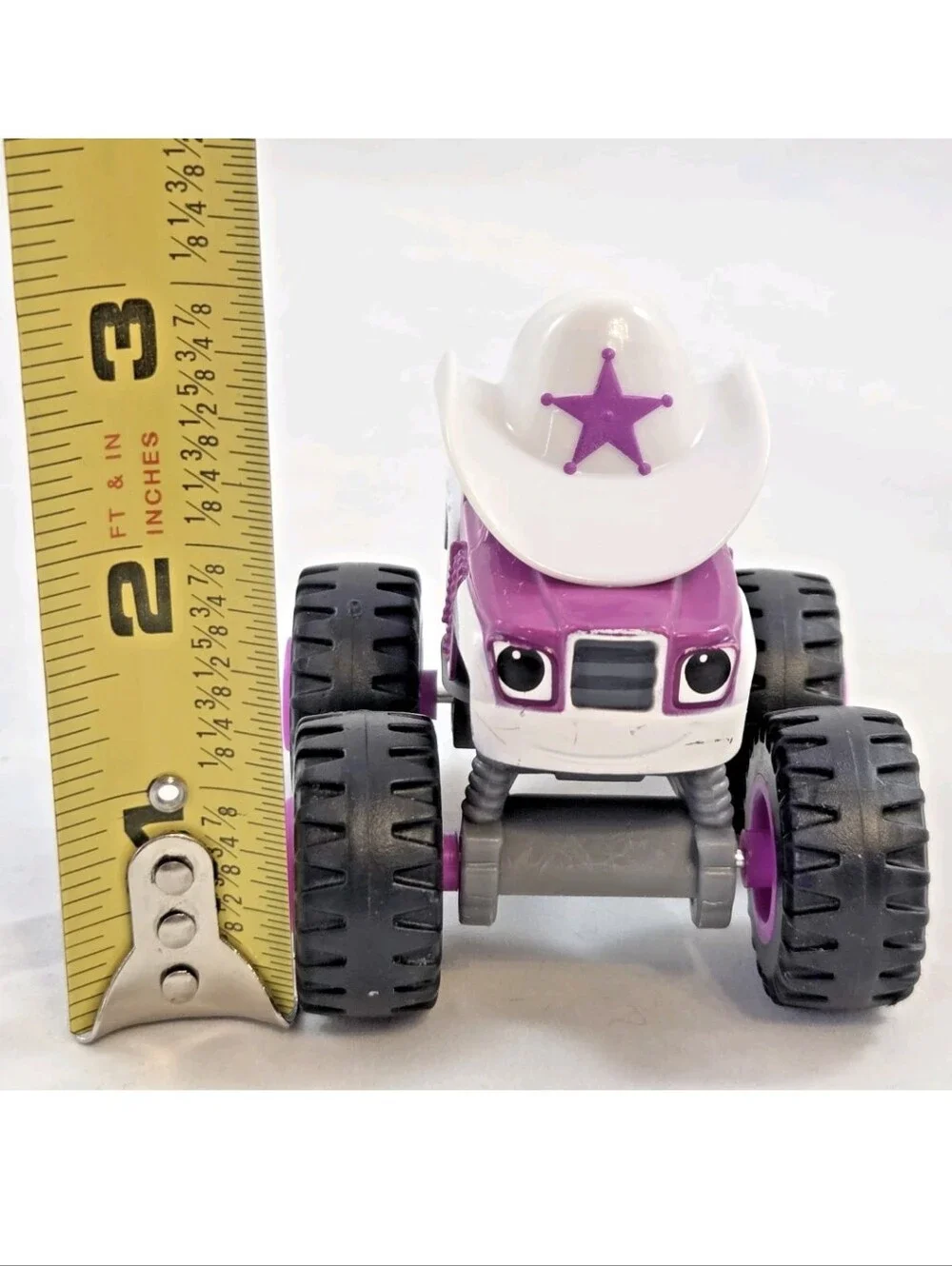 Blaze and the Monster Machines Starla CGH58 Diecast Truck Nickelodeon Mattel